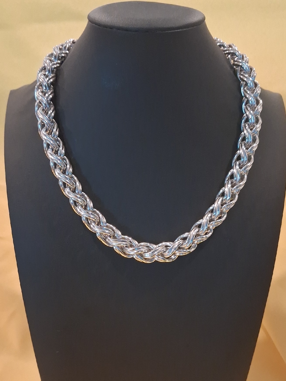 Excellent Condition Classic Vintage Monet Thick Silver Chain